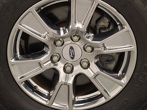 Used 2015 Ford F150 XLT w/ Equipment Group 301A Mid RWD image 31