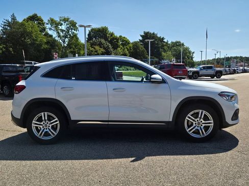 Used 2023 Mercedes-Benz GLA 250 4MATIC image 7