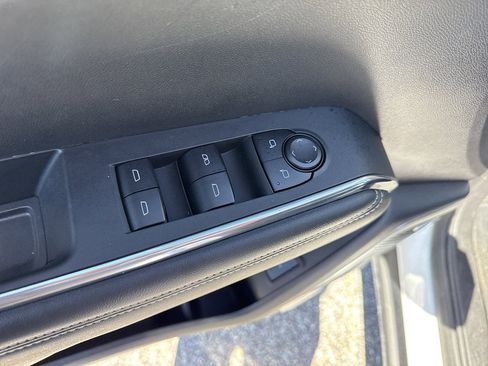 Used 2025 GMC Acadia Elevation FWD image 37