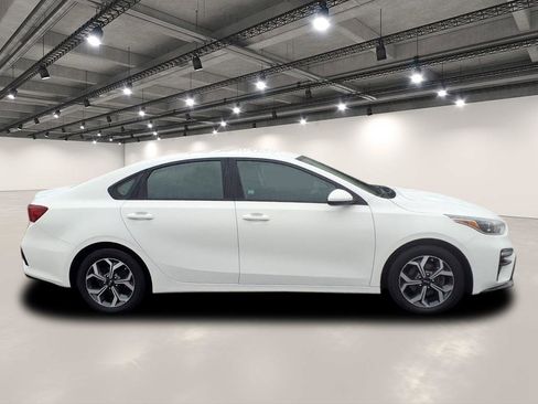 Used 2019 Kia Forte LXS image 8