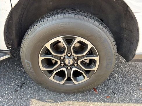 Used 2023 Ford Expedition Max XLT image 7