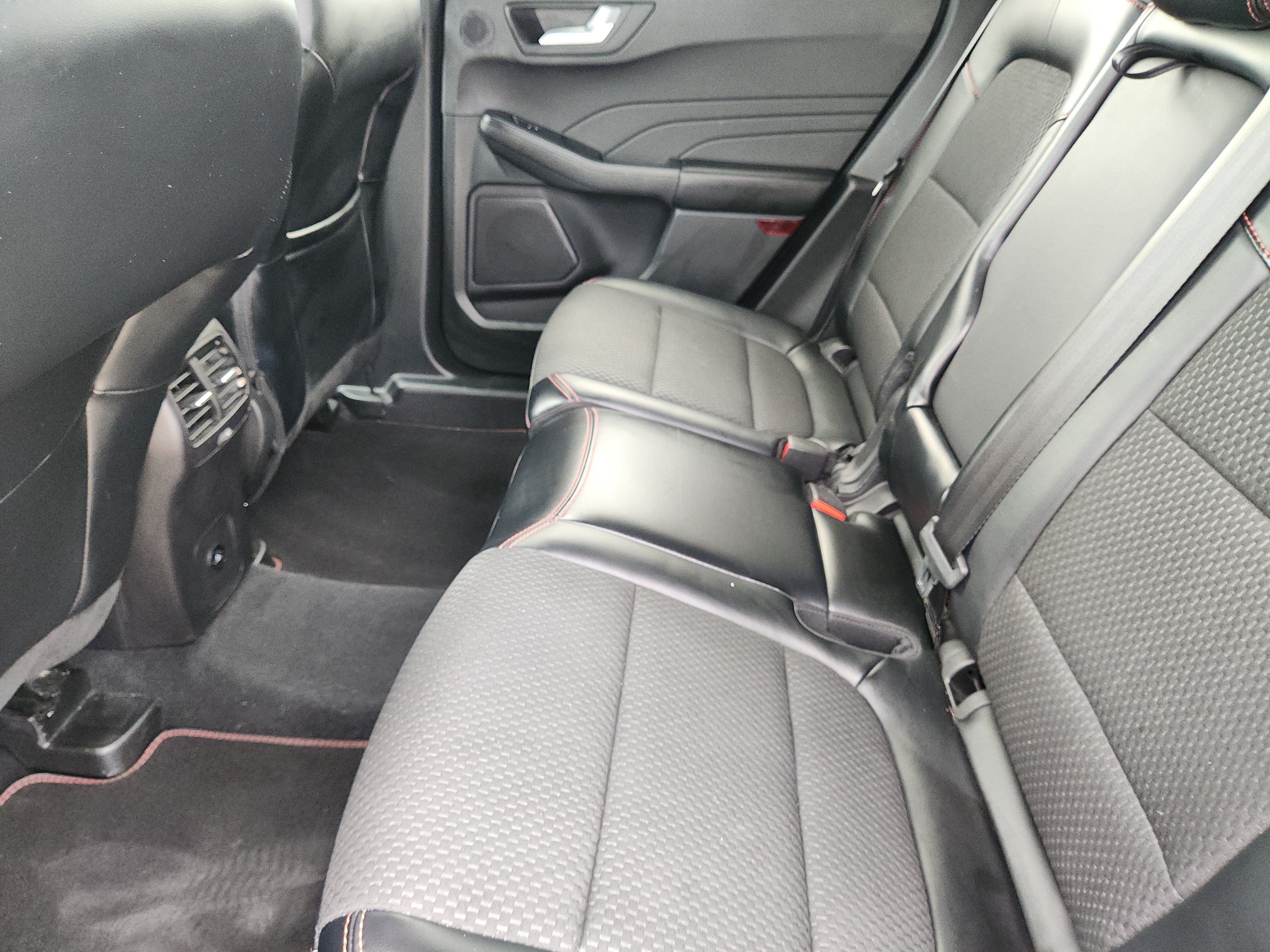 Used 2023 Ford Escape ST-Line Select w/ Tech Pack #2 AWD/4WD image 33
