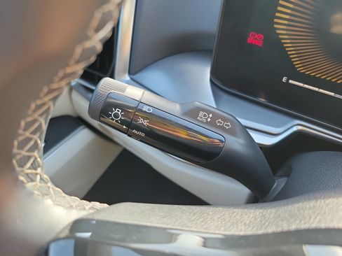 Certified 2025 Kia Sorento S w/ Panoramic Sunroof Package FWD image 28