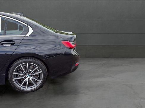 Used 2021 BMW 330i xDrive Sedan w/ Premium Package AWD/4WD image 30