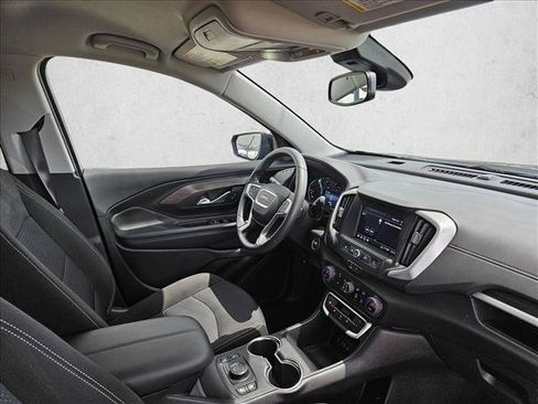 Used 2024 GMC Terrain SLE w/ Driver Convenience Package AWD/4WD image 11