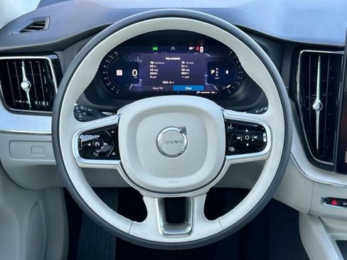 New 2026 Volvo XC60 B5 Ultra w/ Protection Package Premier AWD/4WD image 17