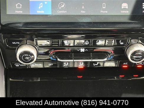 Used 2025 Jeep Grand Cherokee L Summit AWD/4WD image 27