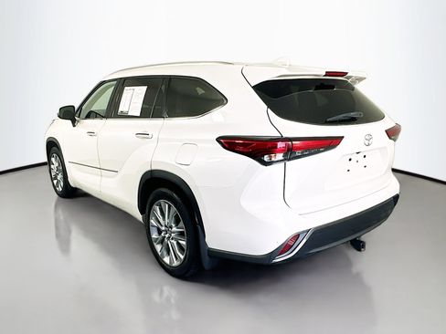 Used 2020 Toyota Highlander Limited AWD/4WD image 5