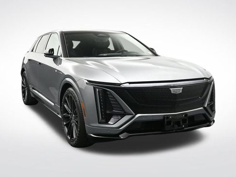 Certified 2026 Cadillac Lyriq V AWD/4WD image 7