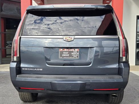 Used 2019 Cadillac Escalade Luxury image 7