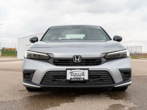 Used 2024 Honda Civic Sport image 2