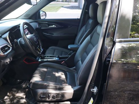 Used 2021 Chevrolet TrailBlazer RS w/ Sun and Liftgate Package AWD/4WD image 19