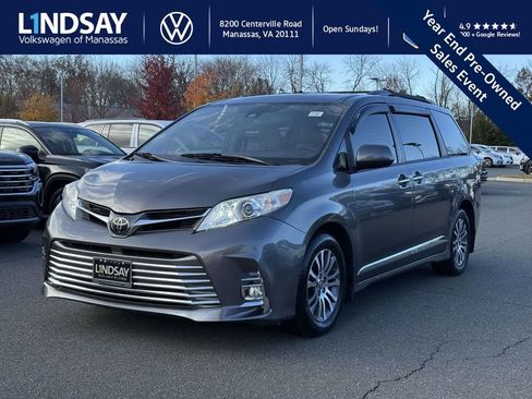 Used 2018 Toyota Sienna XLE image 6