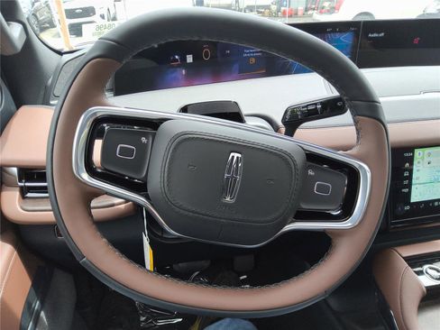 New 2026 Lincoln Navigator L Reserve AWD/4WD image 34
