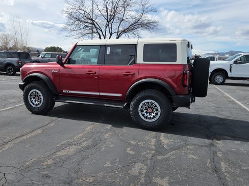 New 2026 Ford Bronco Outer Banks w/ Sasquatch Package image 8