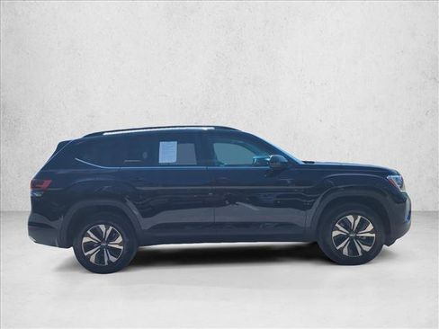 Used 2024 Volkswagen Atlas SE FWD image 4