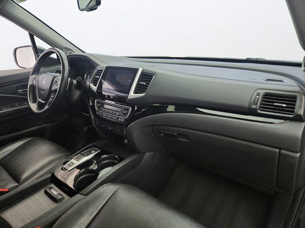Used 2016 Honda Pilot Touring image 31