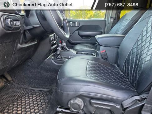 Used 2019 Jeep Wrangler Unlimited Sport image 9