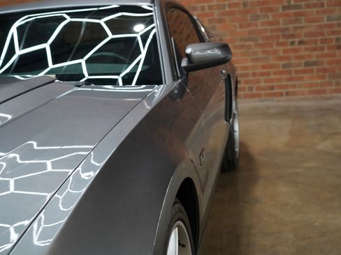 Used 2010 Ford Mustang GT image 27