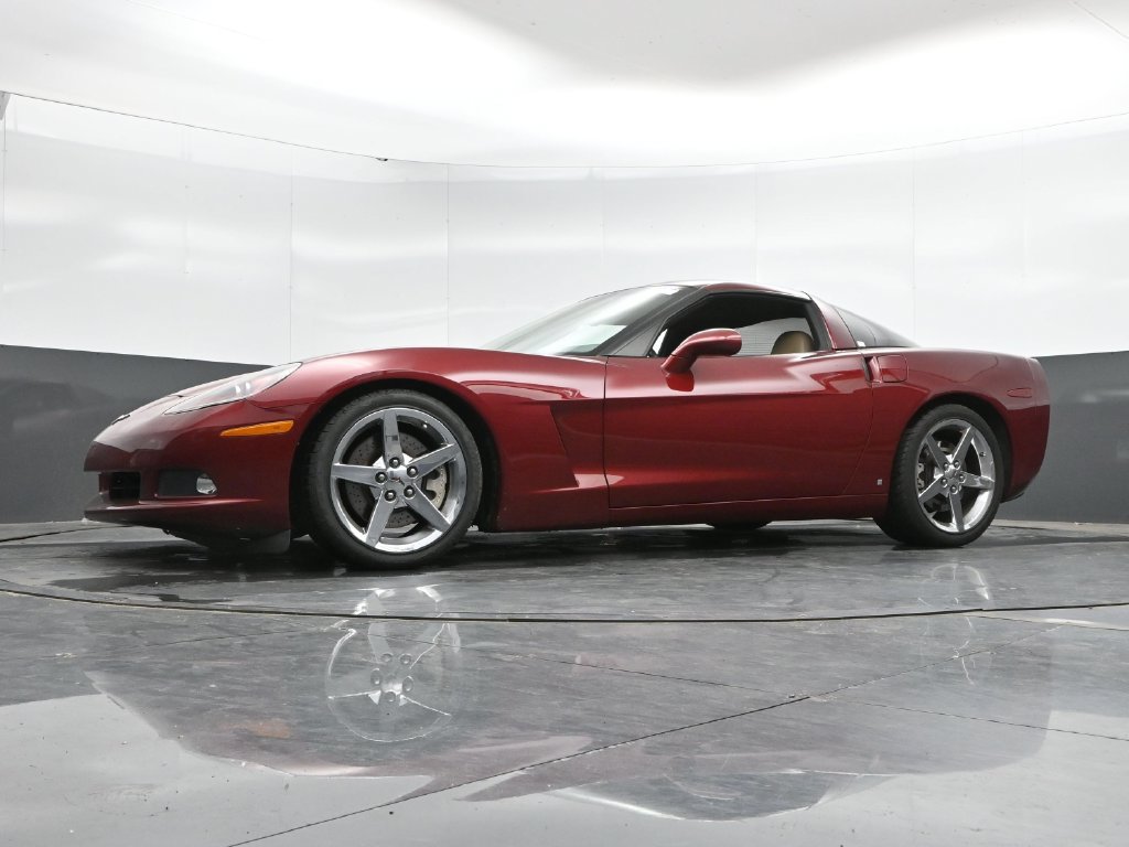 Used 2007 Chevrolet Corvette Coupe w/ Preferred Equipment Group RWD image 36