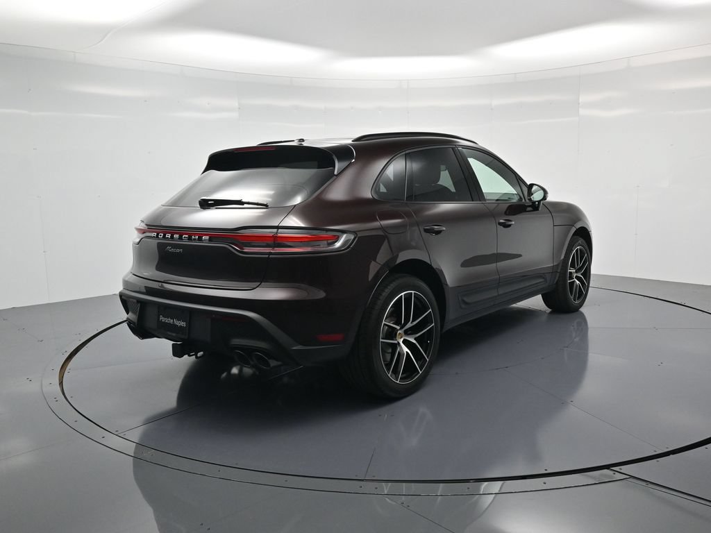 Certified 2026 Porsche Macan AWD/4WD image 30