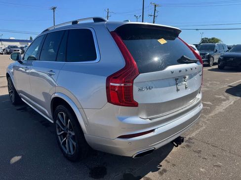 Used 2019 Volvo XC90 T6 Momentum w/ Protection Package Premier AWD/4WD image 7