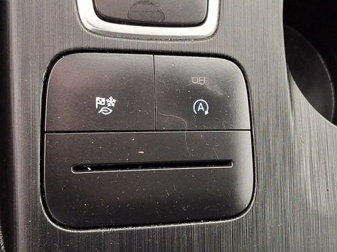 Used 2021 Ford Escape S image 22