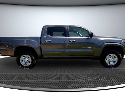 Used 2023 Toyota Tacoma SR5 RWD image 4