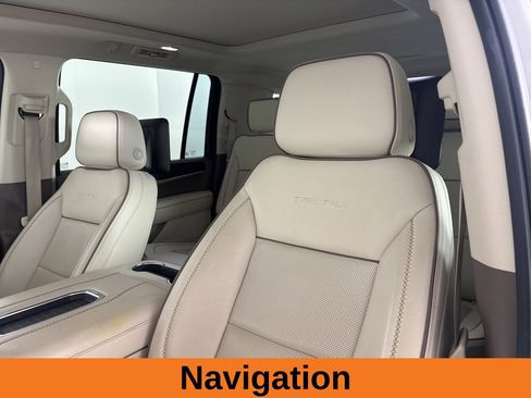 Used 2021 GMC Yukon XL Denali image 12