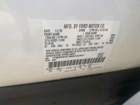 Used 2021 Ford Explorer Platinum w/ Equipment Group 601A AWD/4WD image 36