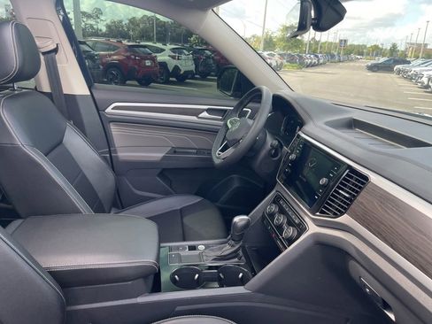 Used 2022 Volkswagen Atlas SE FWD image 37