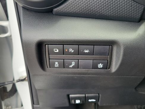 Used 2024 Nissan Kicks S FWD image 28