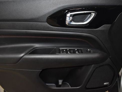 New 2025 Jeep Compass Trailhawk w/ Sun & Sound Group image 26