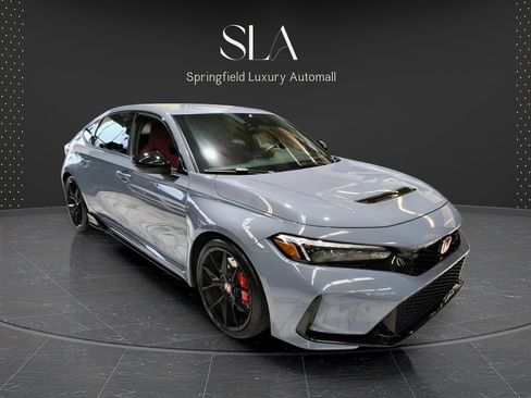 Used 2024 Honda Civic Type R image 1