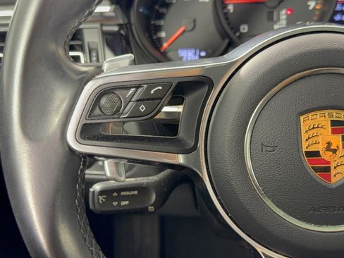 Used 2020 Porsche Macan AWD/4WD image 18