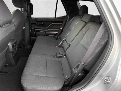 Certified 2025 Toyota 4Runner SR5 AWD/4WD image 17