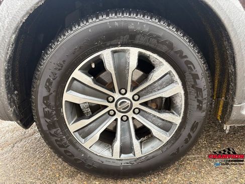 Used 2019 Nissan Armada SL w/ Premium Package image 11