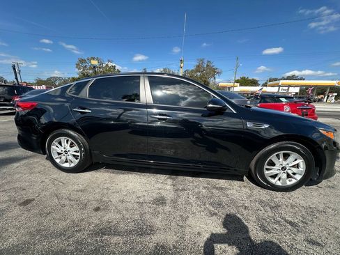 Used 2018 Kia Optima LX FWD image 8