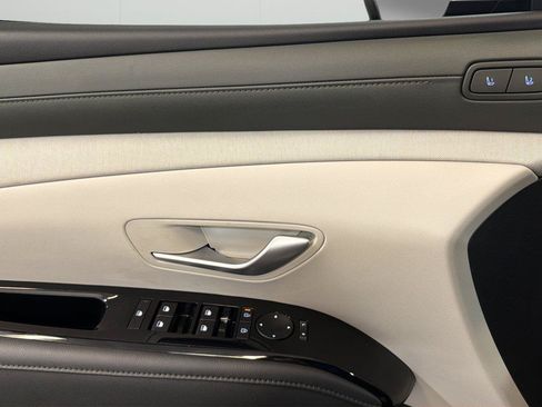 Certified 2026 Hyundai Tucson Limited FWD image 23