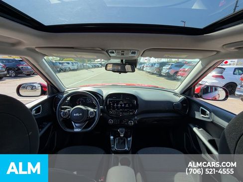 Used 2022 Kia Soul GT-Line FWD image 16