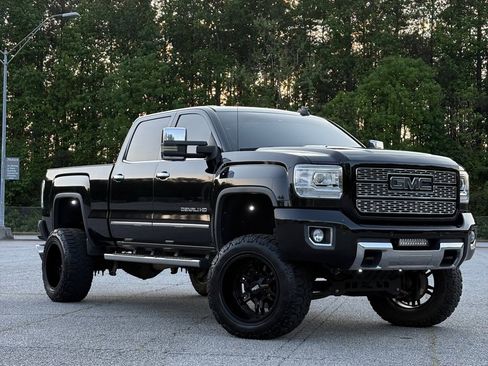 Used 2015 GMC Sierra 3500 Denali w/ Duramax Plus Package image 1
