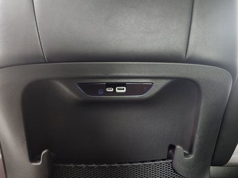 New 2026 Chrysler Pacifica Limited w/ S Appearance Package image 32