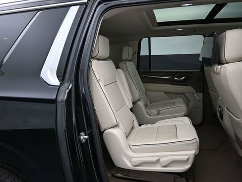 Used 2021 GMC Yukon XL Denali w/ Denali Premium Package image 44