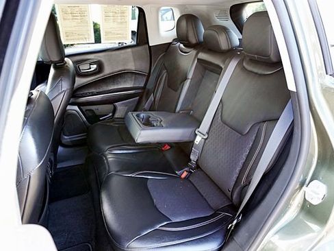 Used 2018 Jeep Compass Latitude w/ Popular Equipment Group image 16