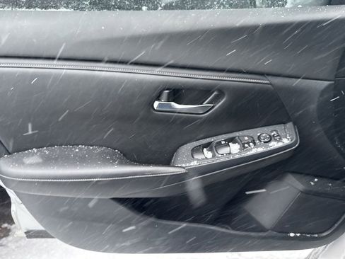 Used 2020 Nissan Sentra SV image 9