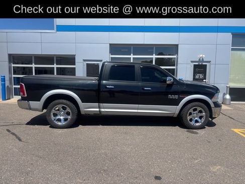 Used 2018 RAM 1500 Laramie w/ Convenience Group AWD/4WD image 8