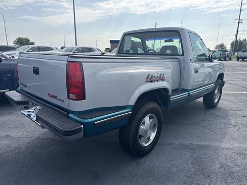 Used 1993 GMC Sierra 1500 4x4 Regular Cab image 4