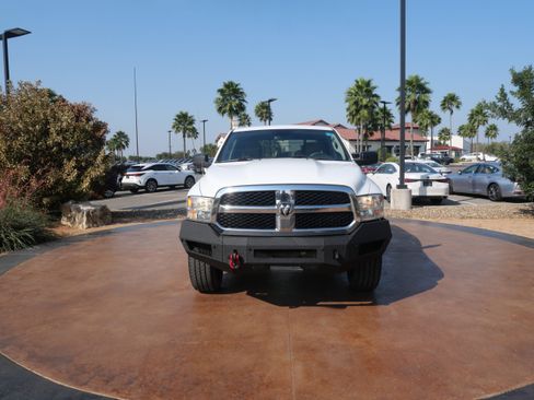 Used 2021 RAM 1500 Classic SLT image 6
