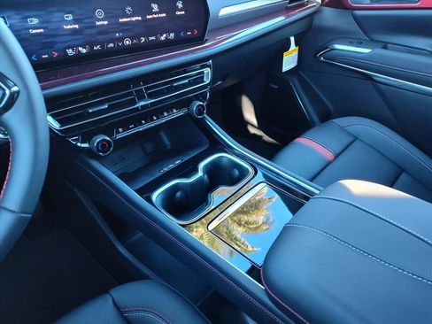 New 2026 Chevrolet Traverse RS image 14