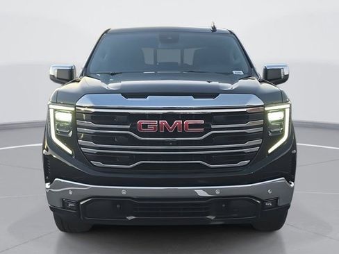 Used 2022 GMC Sierra 1500 SLT w/ SLT Premium Plus Package image 8